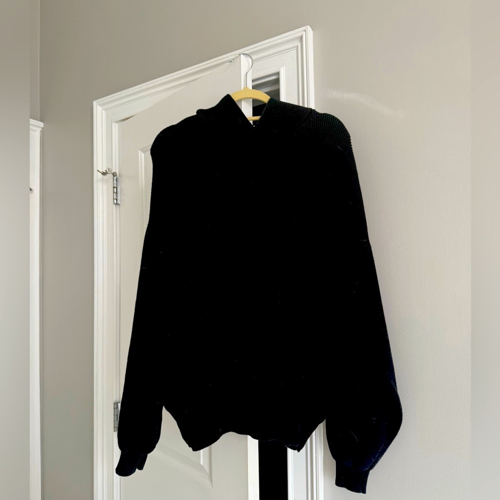 Alo Hooded Sweater